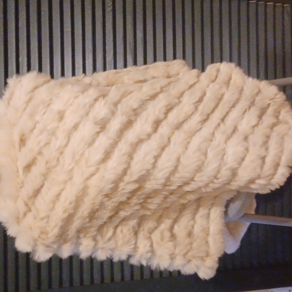 Patrizia Luca Sweaters - Genuine Fur Shawl Patrizia Luca One Size